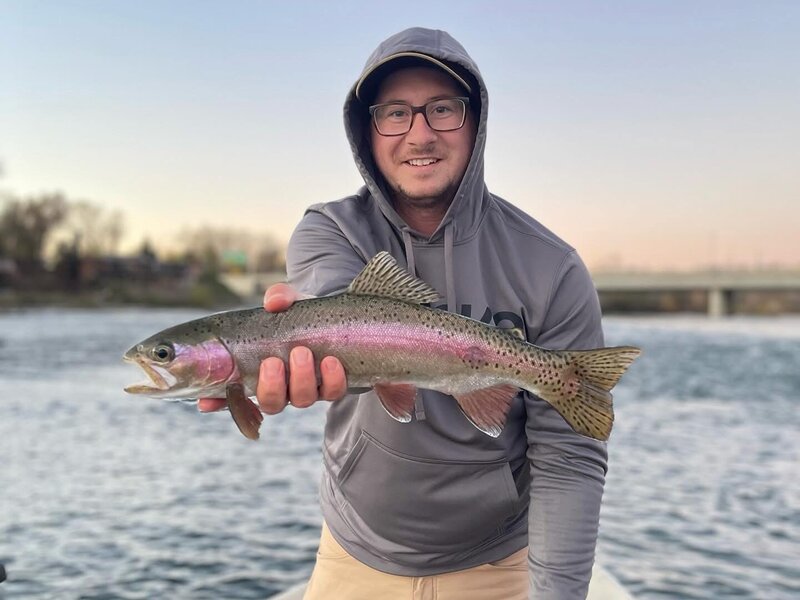 Guide Colton Follett